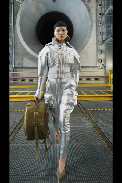 Look 37